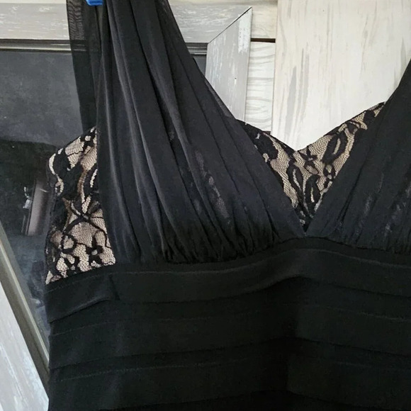 Scarlett Nite Ladies Beautiful Floral Black Lace Cocktail Dress -Size 8 NWT - Picture 3 of 15